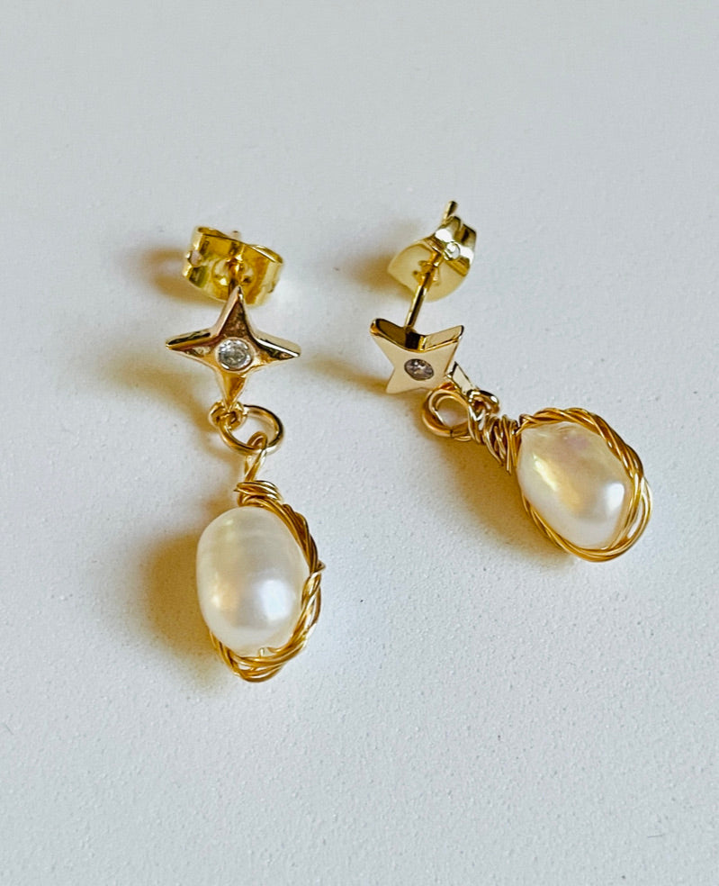 Nila Earrings