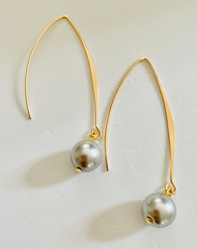 Evie Earrings